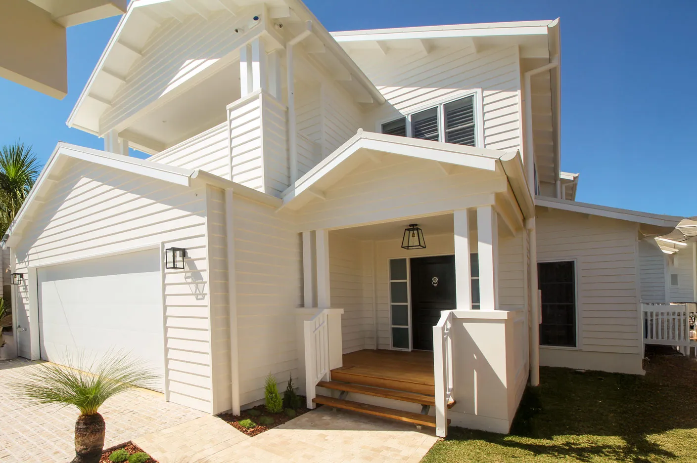 Mermaid Beach Coastal Home - Exterior View