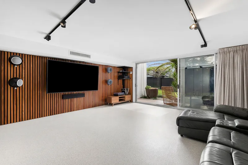 The Causeway House - Exterior timber cladding and architectural detailing